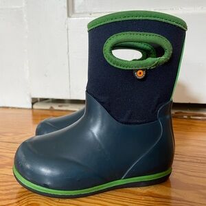 Toddler bogs size 8